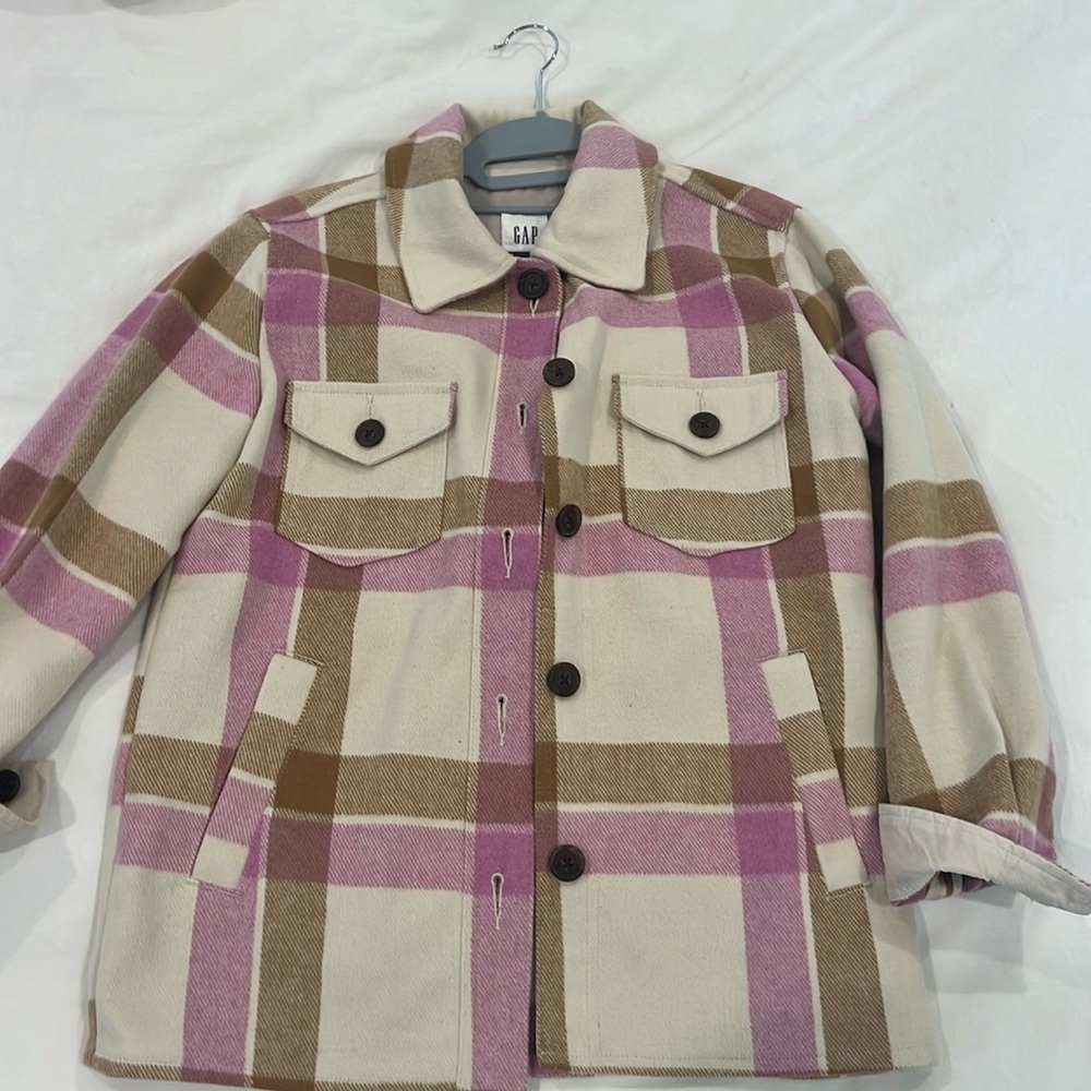 Gap pink and tan flannel jacket